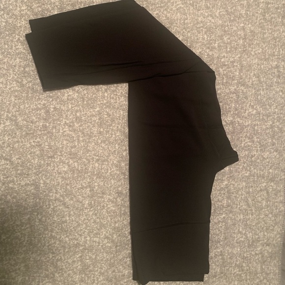 Lululemon Crops - Picture 3 of 5